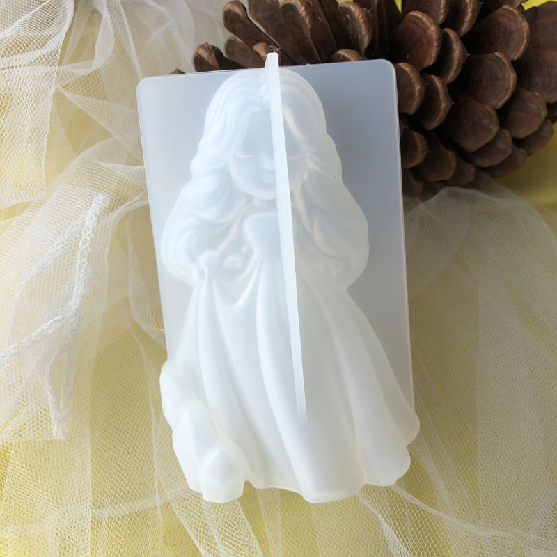 Soap Making Bar - 3D Cute Princess Silicone Candle Mould